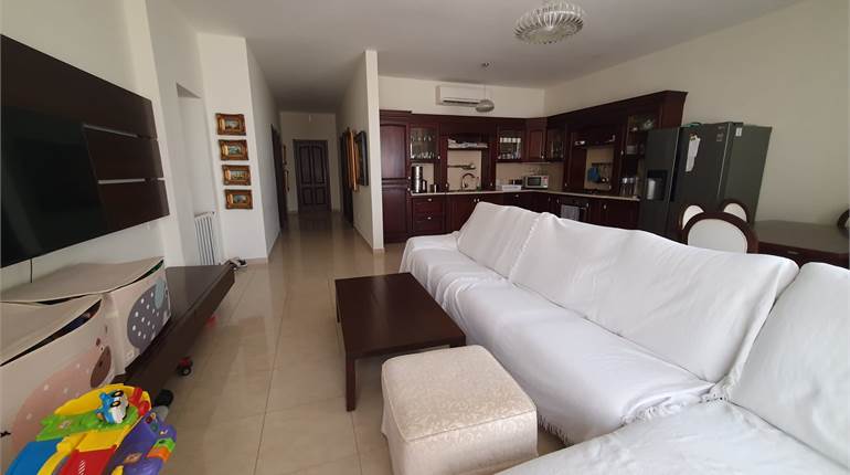 Naxxar, 1st floor 3 Bedroom Maisonette + Roof + Optional Garage
