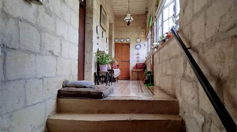 Siggiewi - Converted 2 Bedroom Townhouse